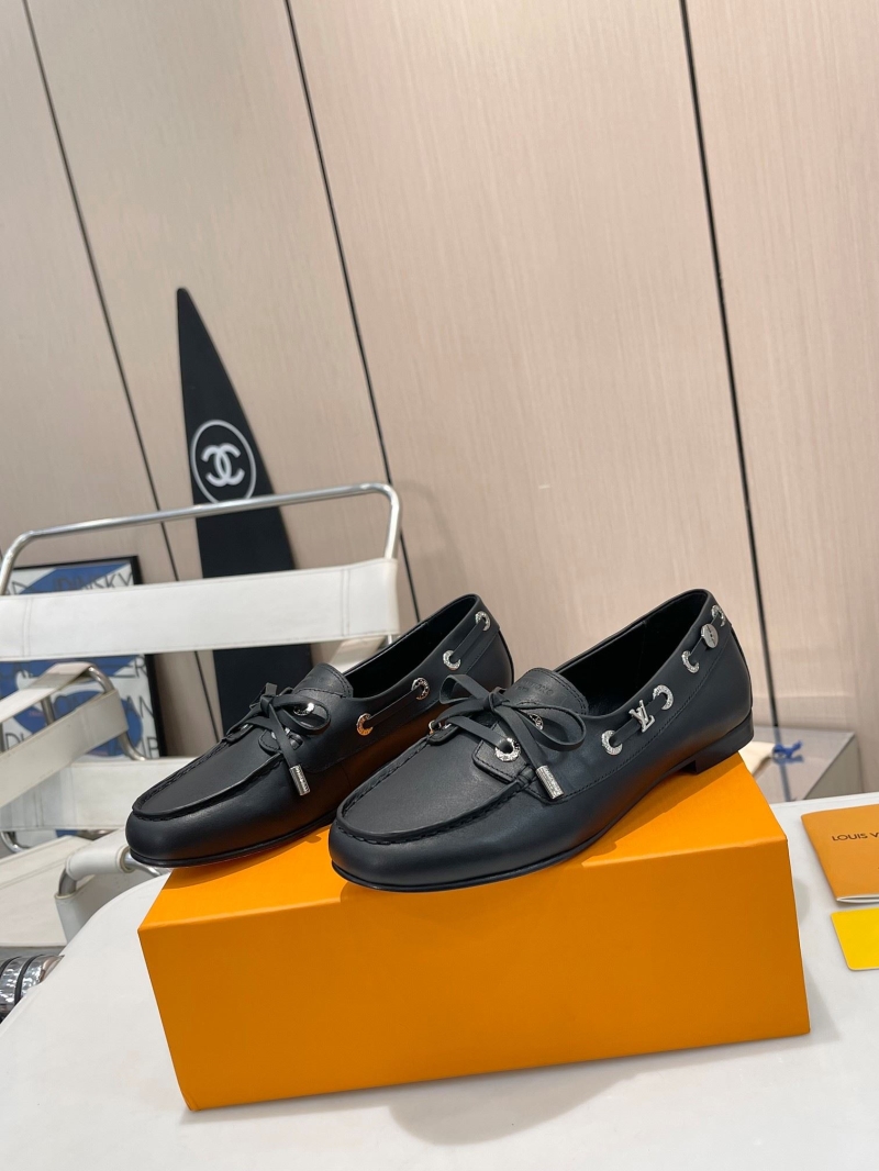 l0vis Vvtt0n loafers